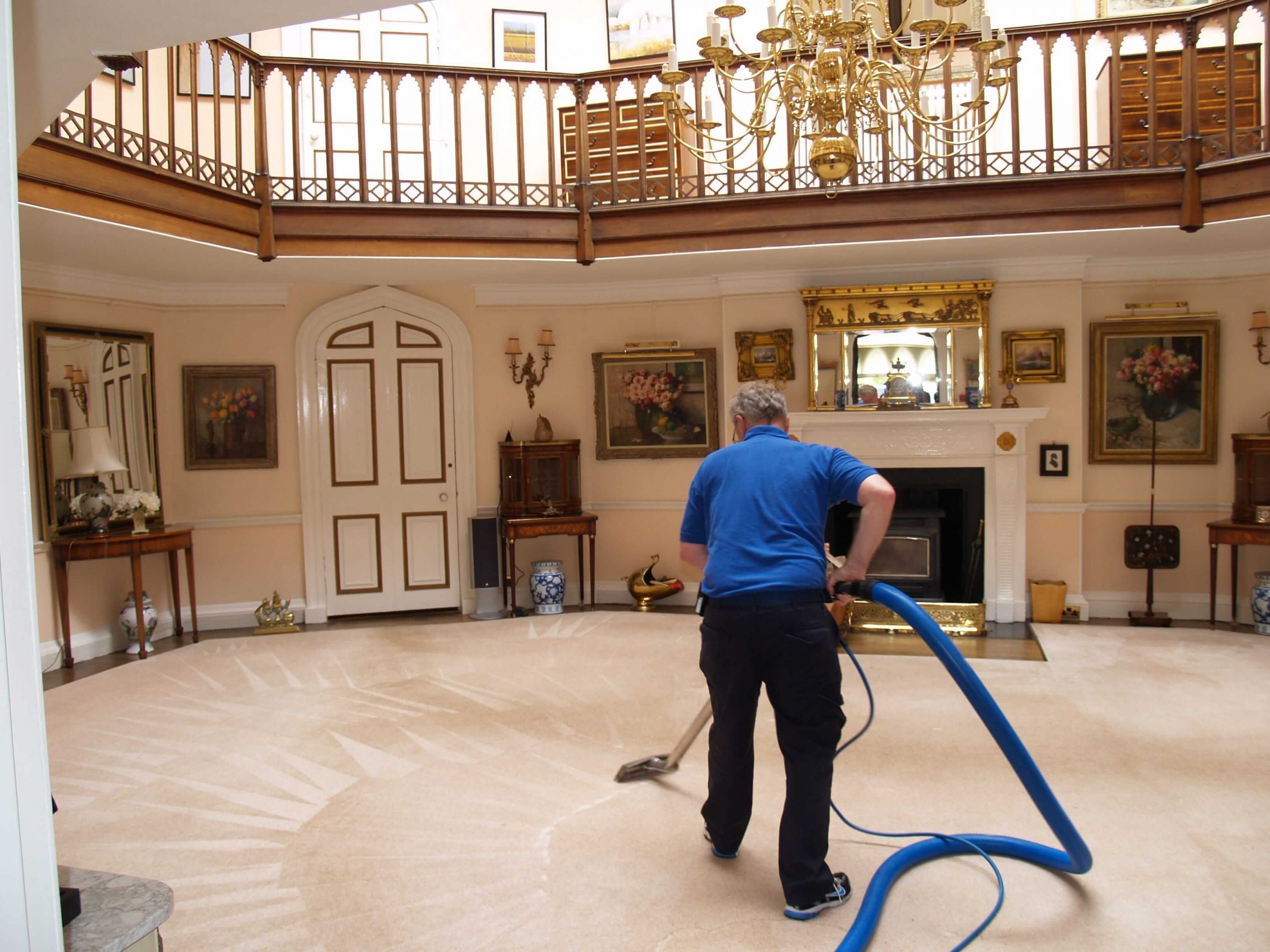 تنظيف الفلل والقصور